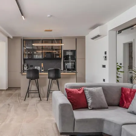 Lovely Home In Nin With Sauna Nin